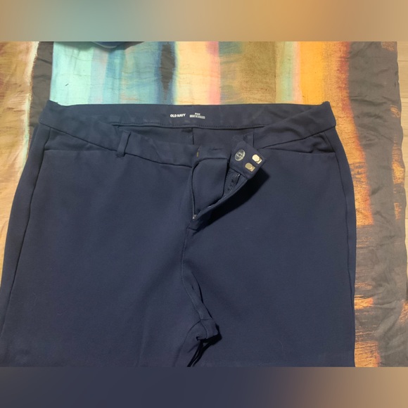 Old Navy Pixie Pant Built In Sculpt Size18 Navy color - Picture 2 of 4